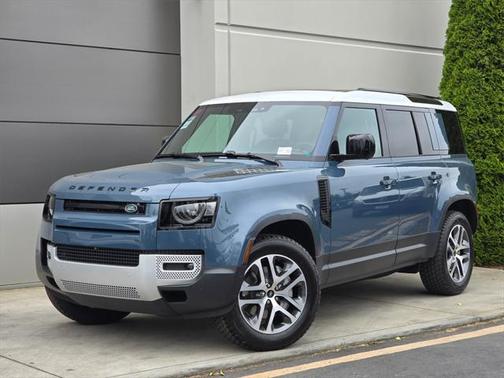 2025 Land Rover Defender 110 P300