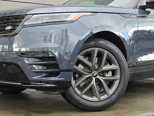 2026 Land Rover Range Rover Velar P250 SE R-Dynamic
