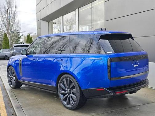 2023 Land Rover Range Rover SV
