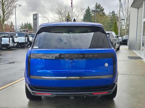 2023 Land Rover Range Rover SV