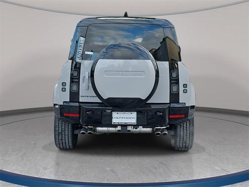 2026 Land Rover Defender 110 X-Dynamic SE