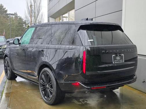 2025 Land Rover Range Rover P530 SE