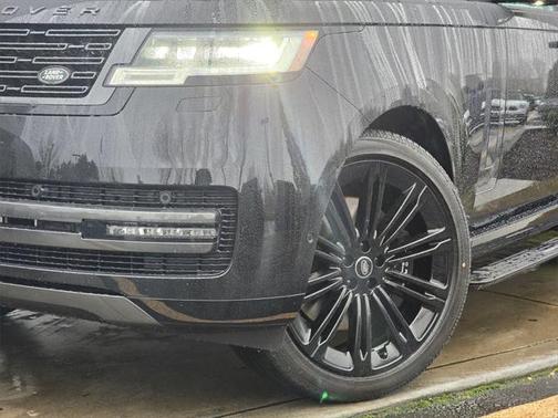 2025 Land Rover Range Rover P530 SE