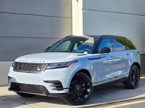2026 Land Rover Range Rover Velar P250 SE R-Dynamic
