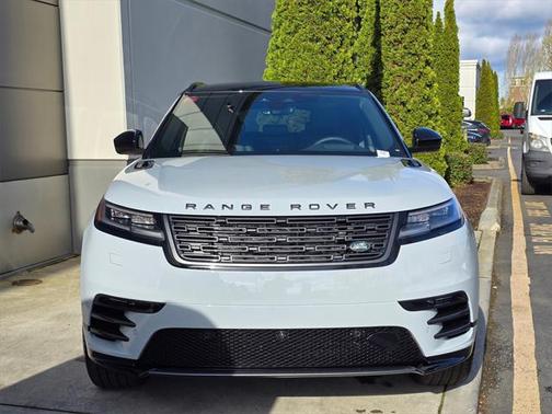 2026 Land Rover Range Rover Velar P250 SE R-Dynamic