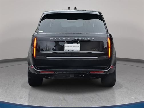 2025 Land Rover Range Rover P530 SE