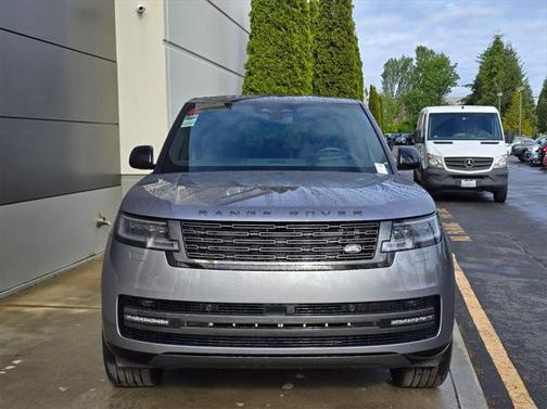 2025 Land Rover Range Rover P530 SE 7 Seat