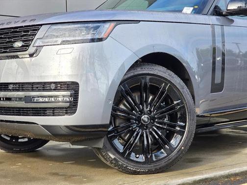 2025 Land Rover Range Rover P530 SE 7 Seat