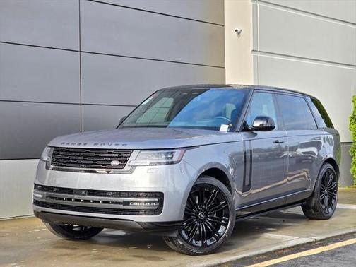 2025 Land Rover Range Rover P530 SE 7 Seat