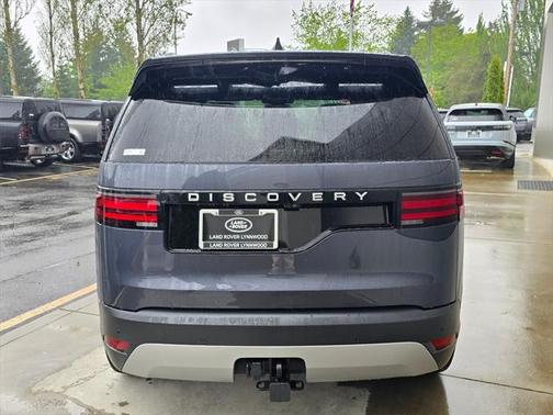 2025 Land Rover Discovery P300 S