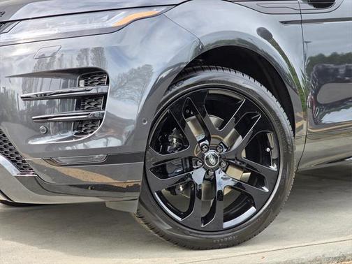 2026 Land Rover Range Rover Evoque Dynamic SE
