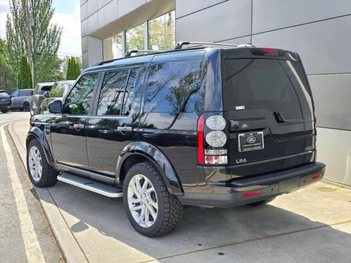 2016 Land Rover LR4 Base