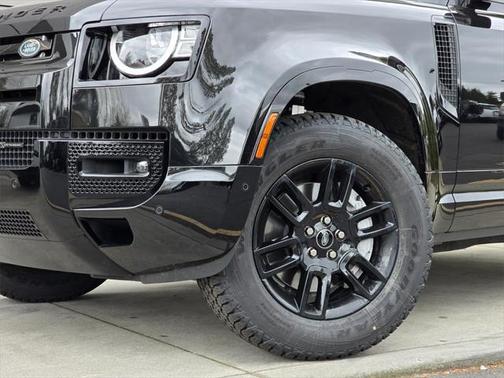 2022 Land Rover Defender 90 X-Dynamic S