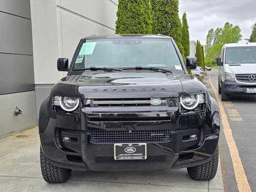 2022 Land Rover Defender 90 X-Dynamic S
