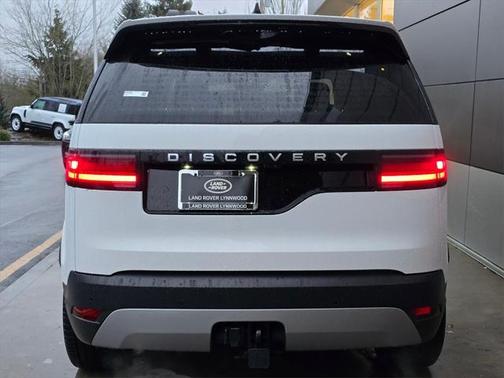 2025 Land Rover Discovery P300 S