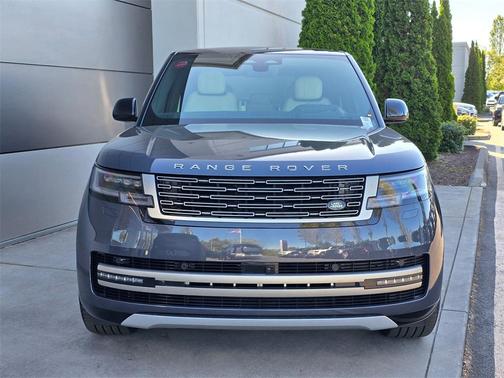 2025 Land Rover Range Rover P530 SE