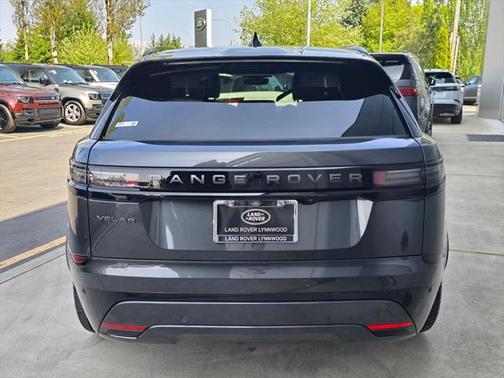 2026 Land Rover Range Rover Velar P250 SE R-Dynamic