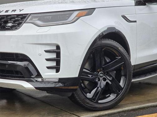 2025 Land Rover Discovery P360 Dynamic SE