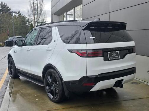 2025 Land Rover Discovery P360 Dynamic SE