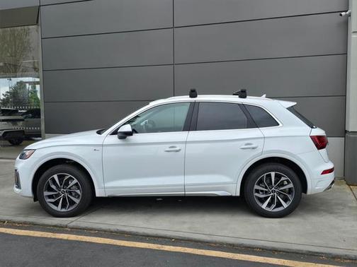 2024 Audi Q5 45 S line Premium Plus