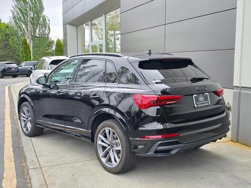2023 Audi Q3 45 S line Premium Plus