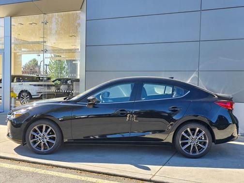 2018 Mazda Mazda3 Touring