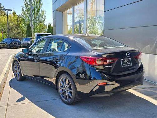 2018 Mazda Mazda3 Touring