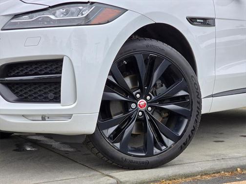 2019 Jaguar F-PACE 30t R-Sport