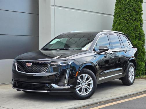 2025 Cadillac XT6 Luxury AWD