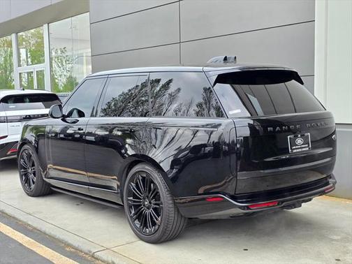 2023 Land Rover Range Rover P530 SE