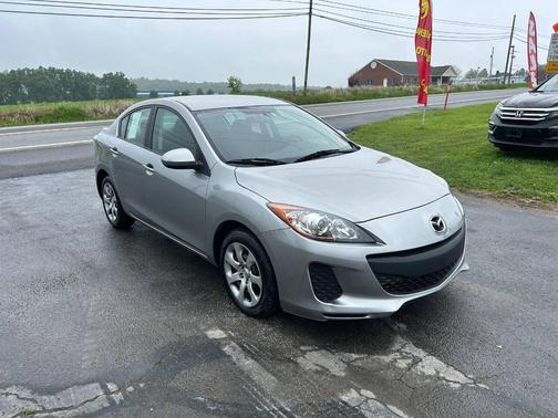 2013 Mazda Mazda3 i SV