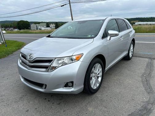 Classic Silver Metallic 2014 Toyota Venza LE