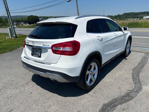 Polar White 2020 Mercedes-Benz GLA 250 4MATIC