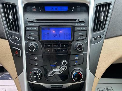 2013 Hyundai SONATA GLS