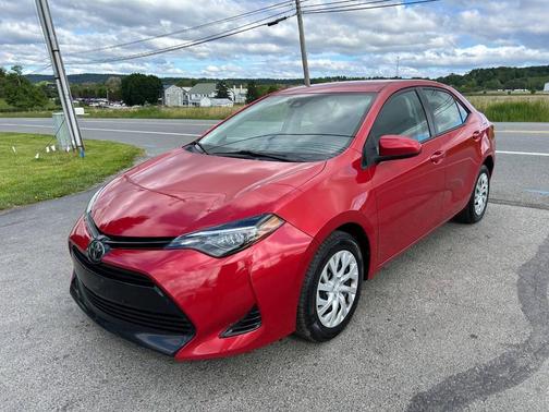 Barcelona Red Metallic 2017 Toyota Corolla LE