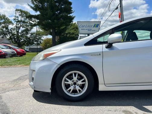 2011 Toyota Prius IV