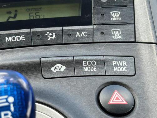 2011 Toyota Prius IV