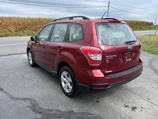 2015 Subaru Forester 2.5i