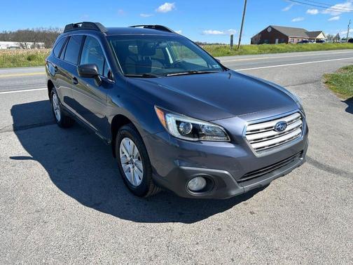 Crystal Black Silica 2017 Subaru Outback 2.5i Premium