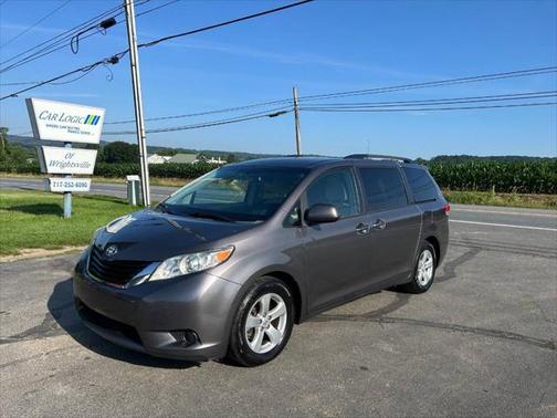 2014 Toyota Sienna LE