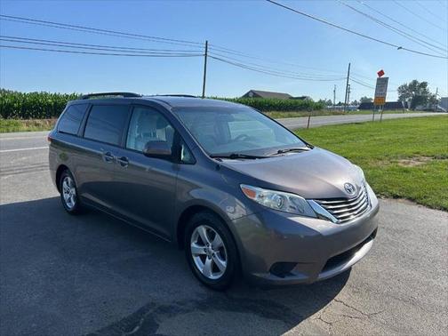 2014 Toyota Sienna LE