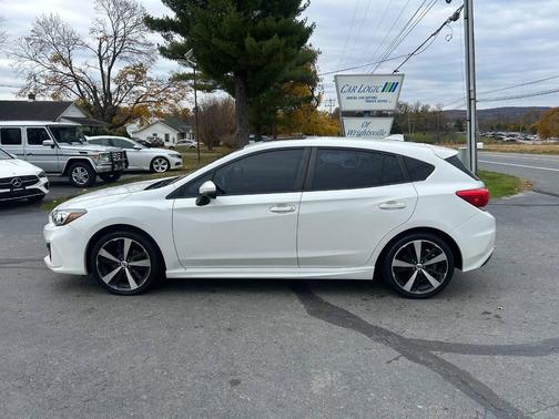 2017 Subaru Impreza 2.0i Sport