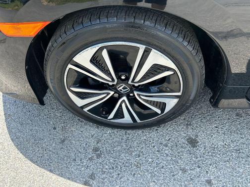 Crystal Black Pearl 2018 Honda Civic EX-L