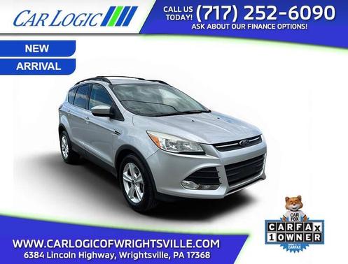 Ruby Red Metallic Tinted Clearcoat 2015 Ford Escape SE