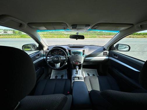 2010 Subaru Outback 2.5 i Premium