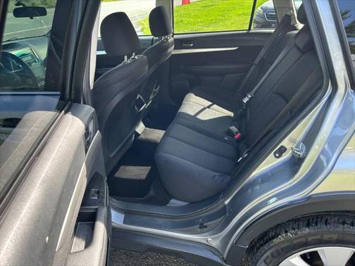 2010 Subaru Outback 2.5 i Premium