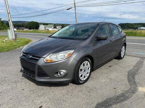 Sterling Gray Metallic 2012 Ford Focus SE