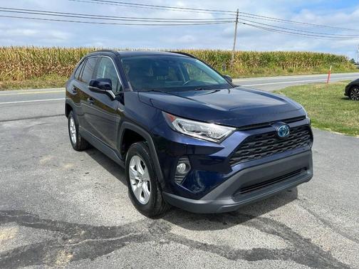 2021 Toyota RAV4 Hybrid XLE