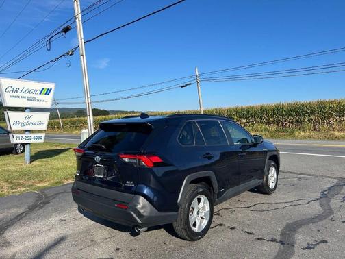 2021 Toyota RAV4 Hybrid XLE