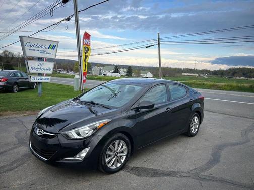 2014 Hyundai ELANTRA SE